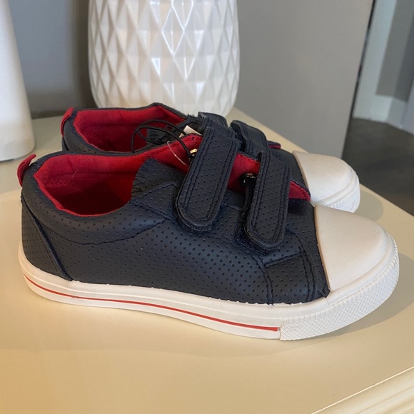 NWT Toddler Sneakers - Picture 1 of 5